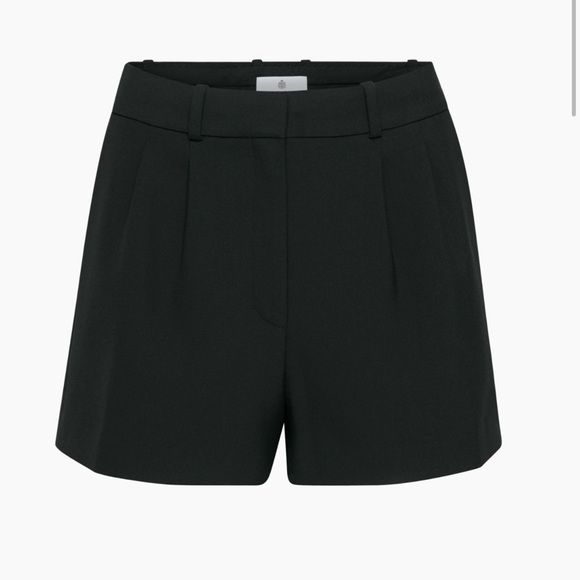 Aritzia Babaton Black Pleated 3” Shorts - Picture 4 of 4